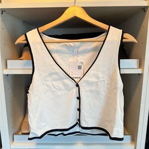 OAK + FORT Black Trim White Crop Top